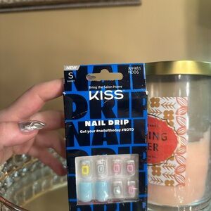 KISS Nail Drip Press on Nails - ND06
